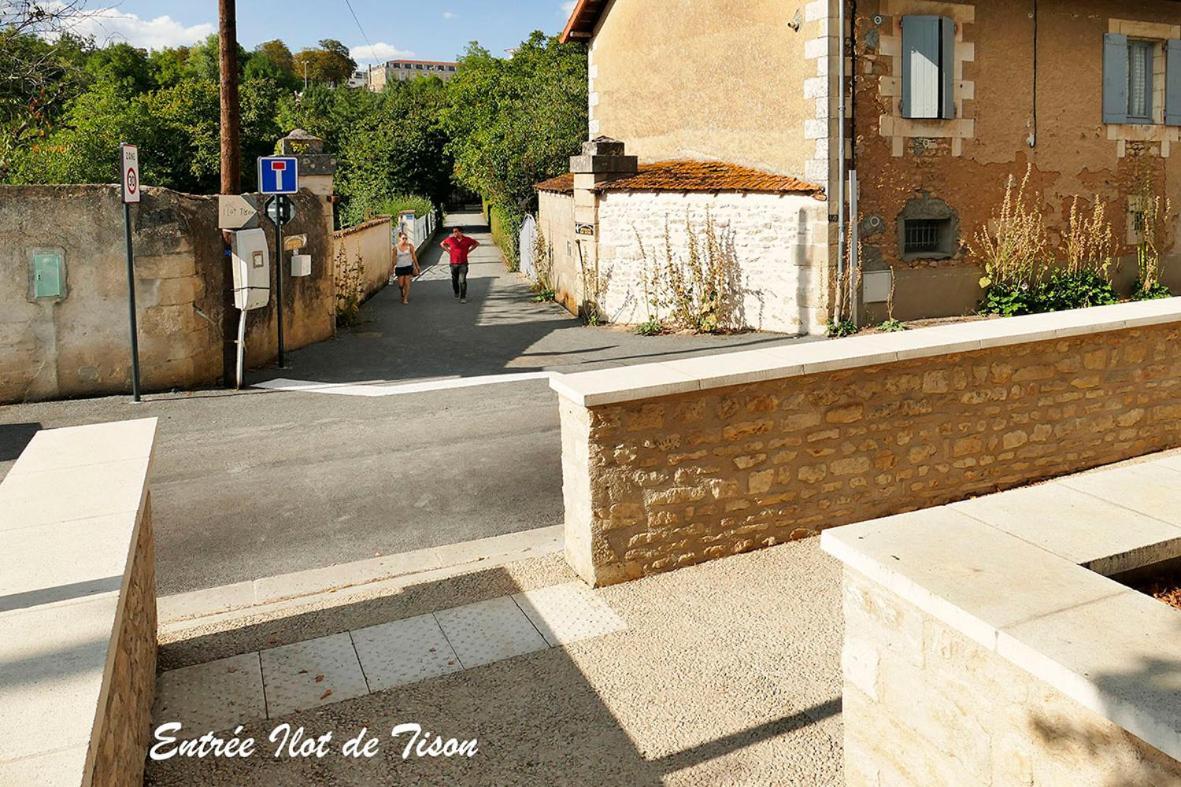 Les Jardins Du Clain Apartment Poitiers Exterior foto