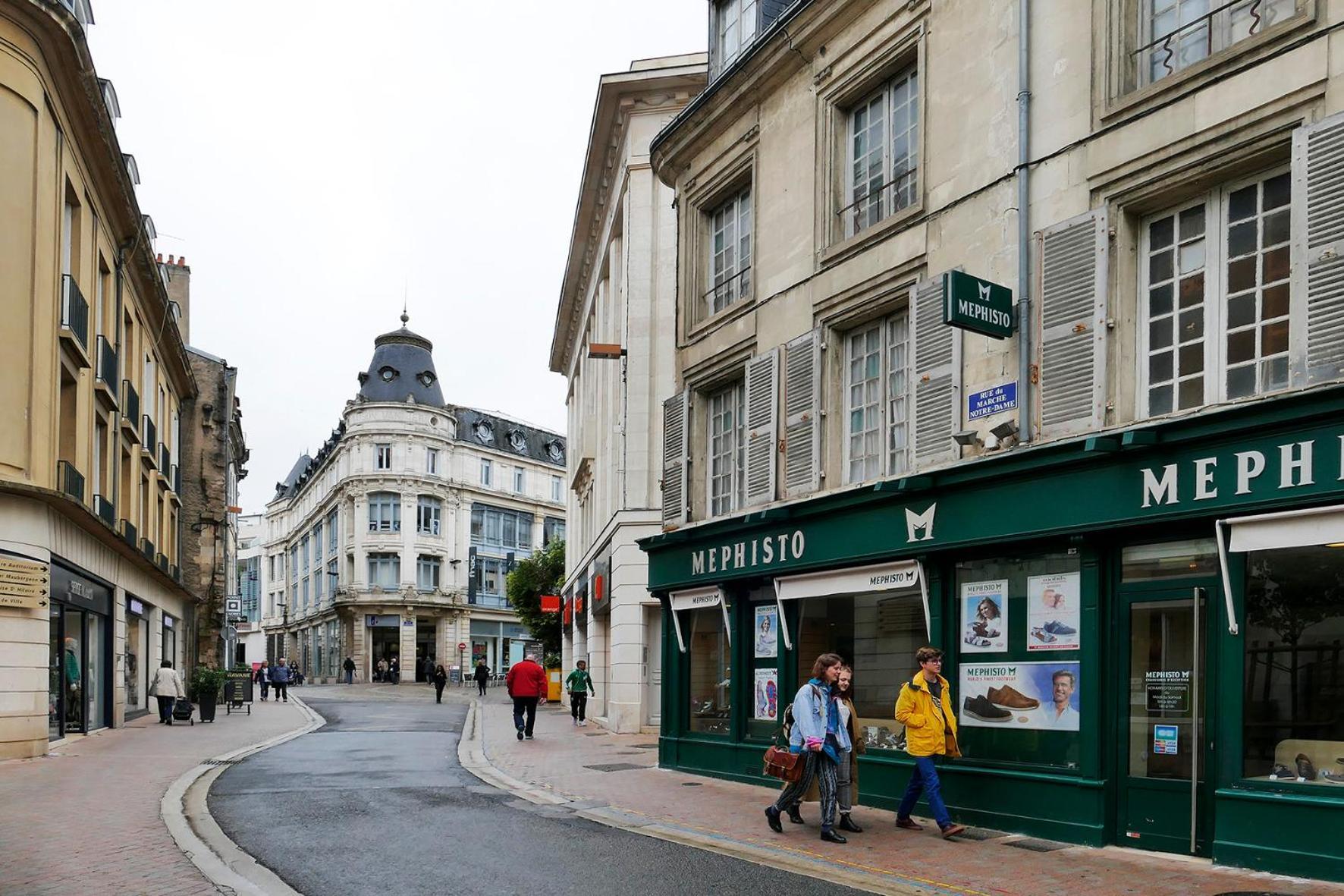 Les Jardins Du Clain Apartment Poitiers Exterior foto